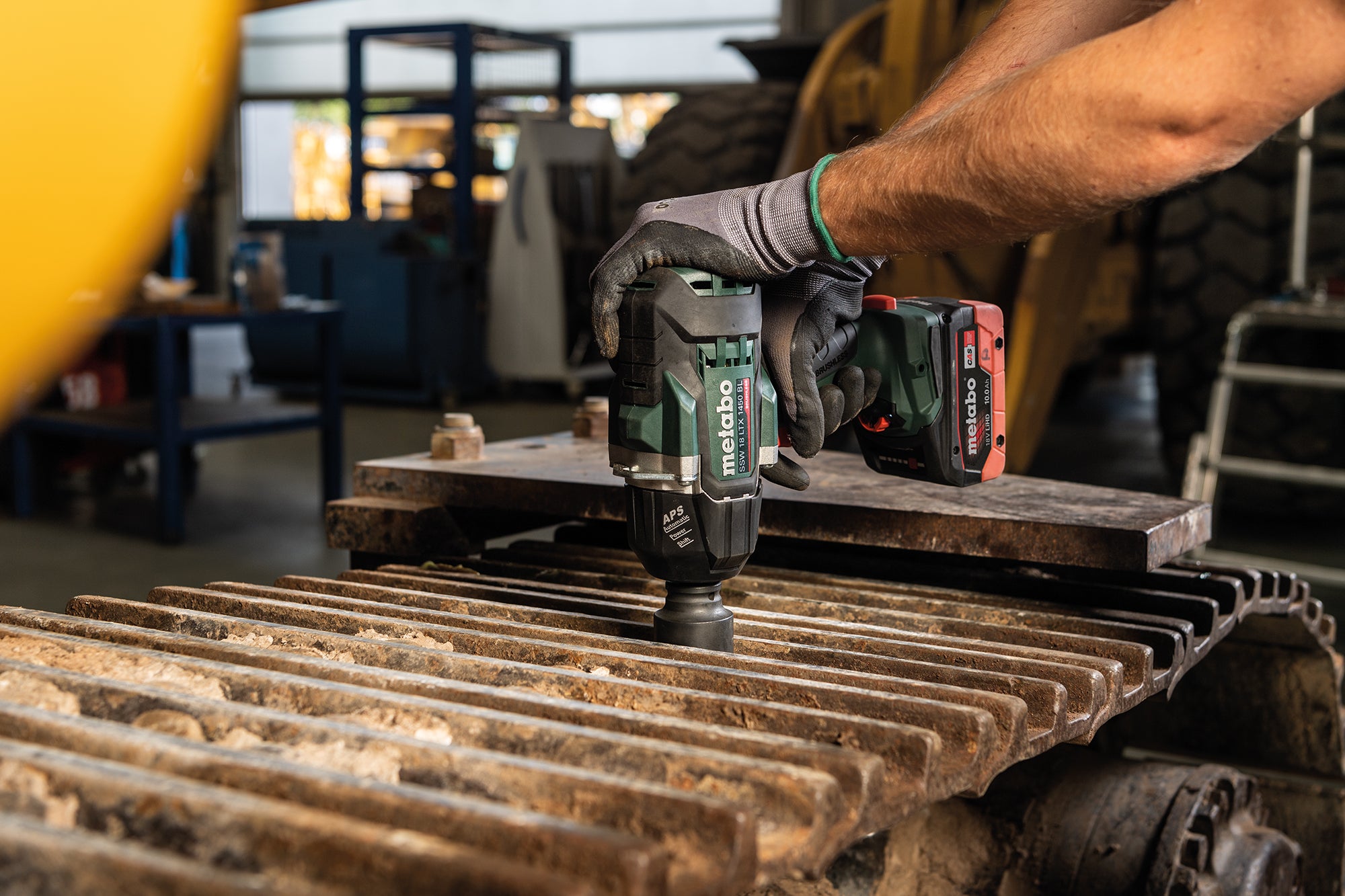 Metabo SSW18 LTX 1450 BL 1/2  Drive Brushless impact wrench 1,900 NM Max.Loosening Torque Body Only  in metaBOX